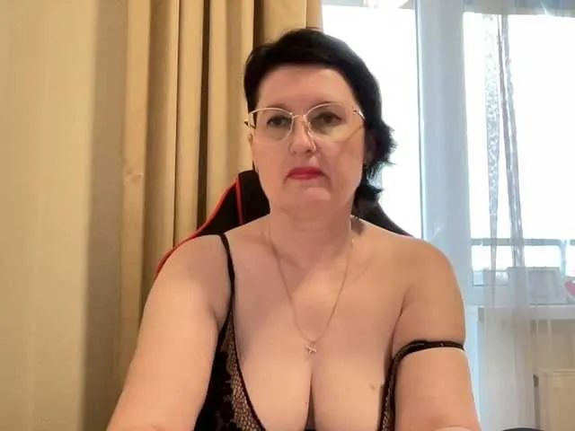 Dolce – webcam model profile photo Image 7