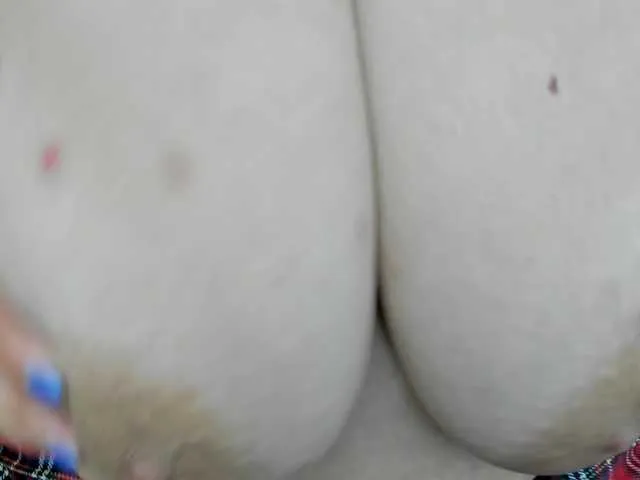 Dolce – webcam model profile photo Image 13