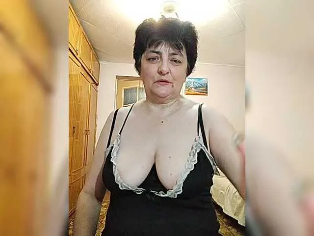 Alirawrz – webcam model profile photo Image 2