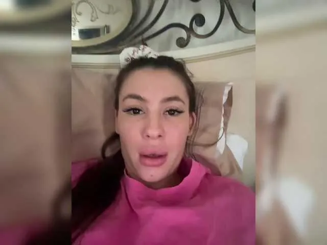 Scarlett – webcam model profile photo Image 5