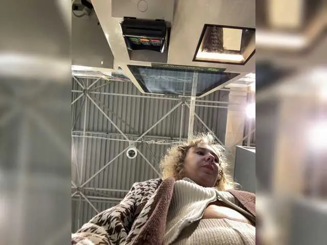 JessieLiu – webcam model profile photo Image 12