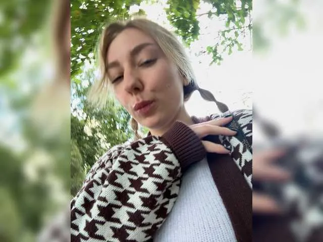 JessieLiu – webcam model profile photo Image 16