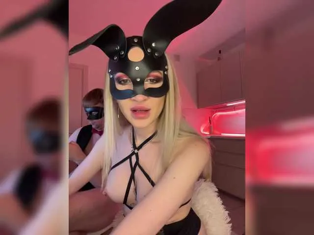 AishaHart – webcam model profile photo Image 9