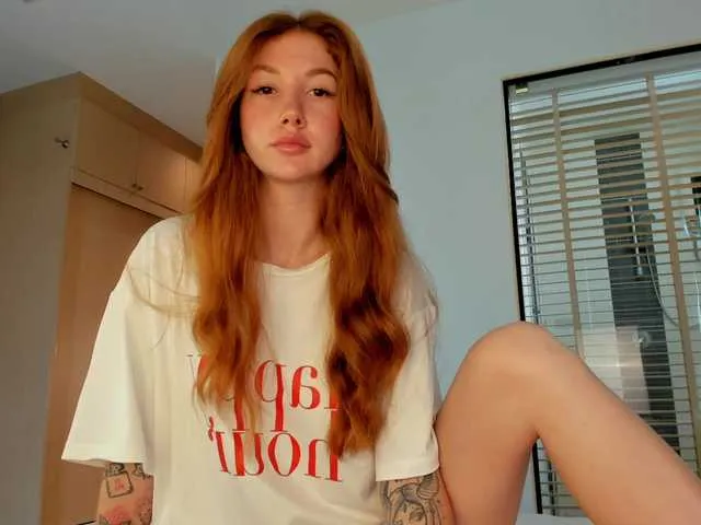 Shivani2002 – webcam model profile photo Image 2