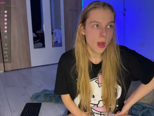 AddisonArt – webcam model profile photo Image 14