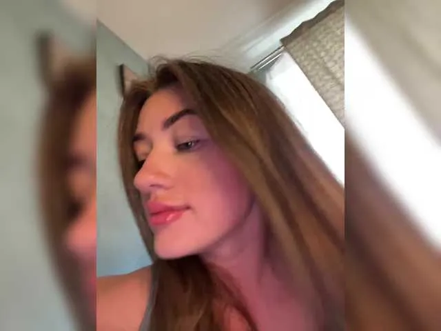 CatalinaDalessio – webcam model profile photo Image 3