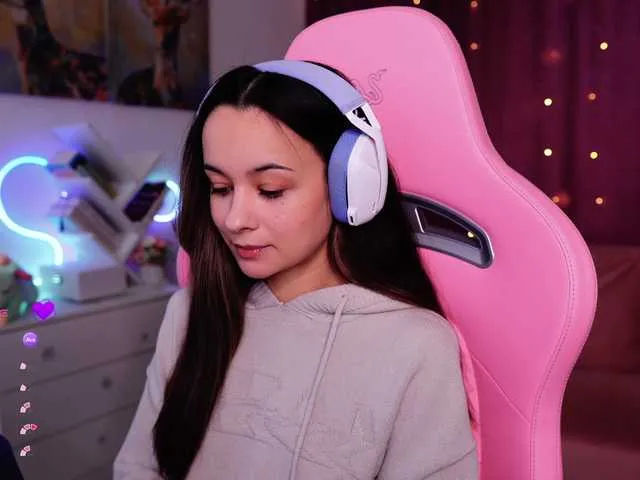 Hiiichan88 – webcam model profile photo Image 16