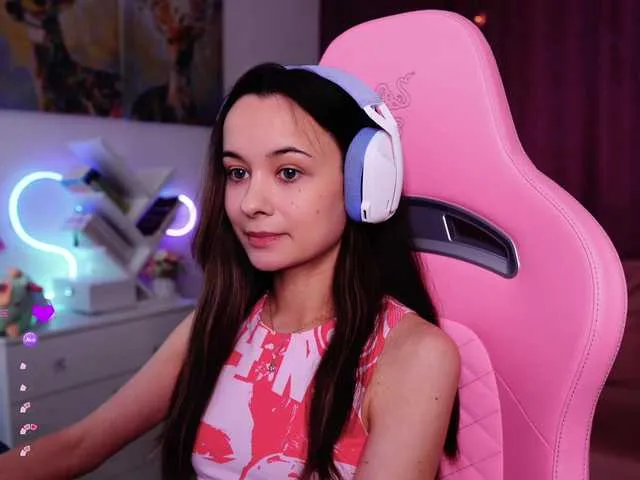 Hiiichan88 – webcam model profile photo Image 17