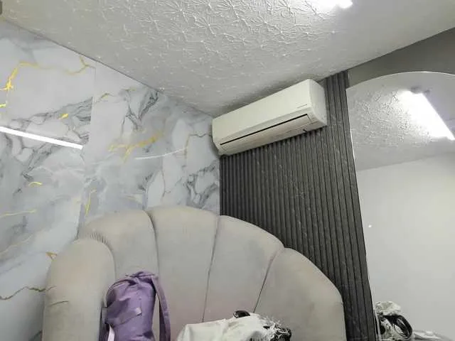 BABYVIK – webcam model profile photo Image 8