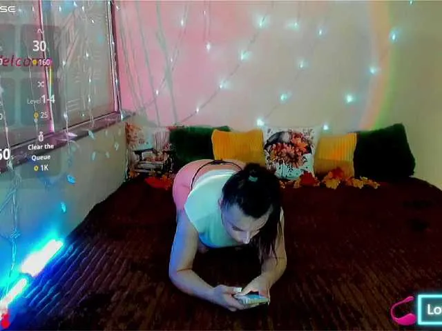 DIVORA – webcam model profile photo Image 15