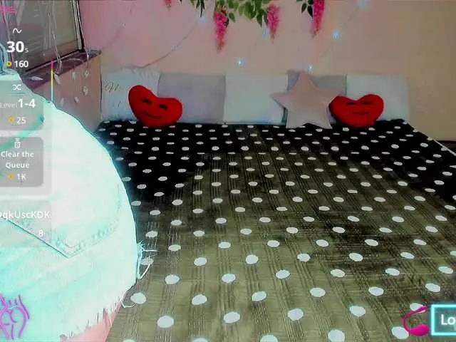 DIVORA – webcam model profile photo Image 2