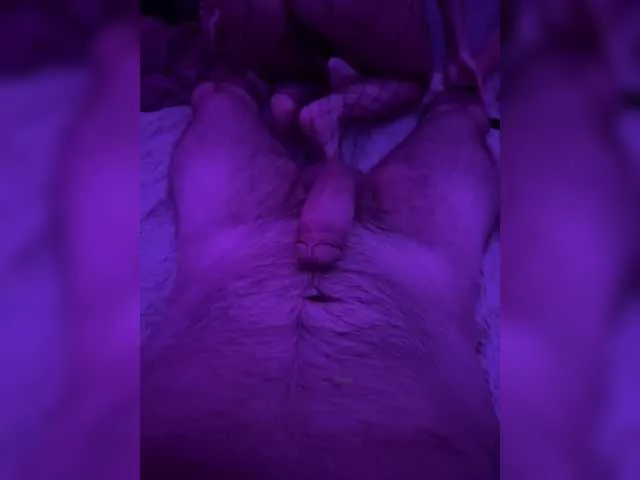 Taanni – webcam model profile photo Image 14