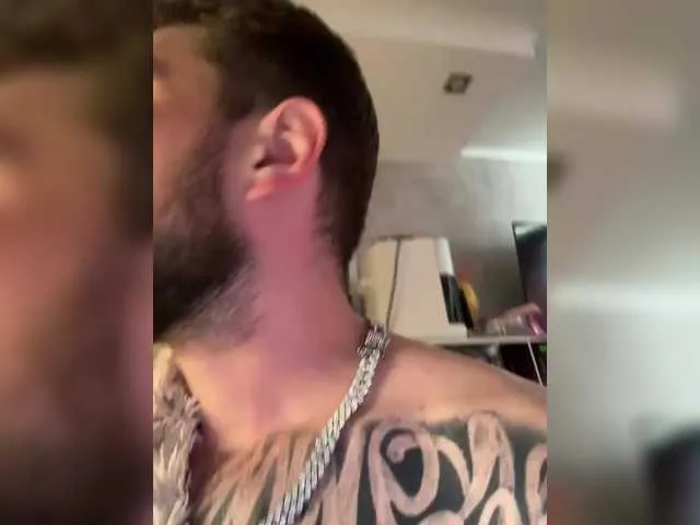 Taanni – webcam model profile photo Image 5