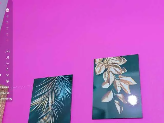 Dolce – webcam model profile photo Image 19