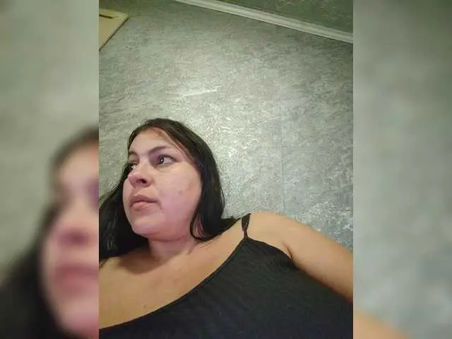 ErzabelLew – webcam model profile photo Image 12