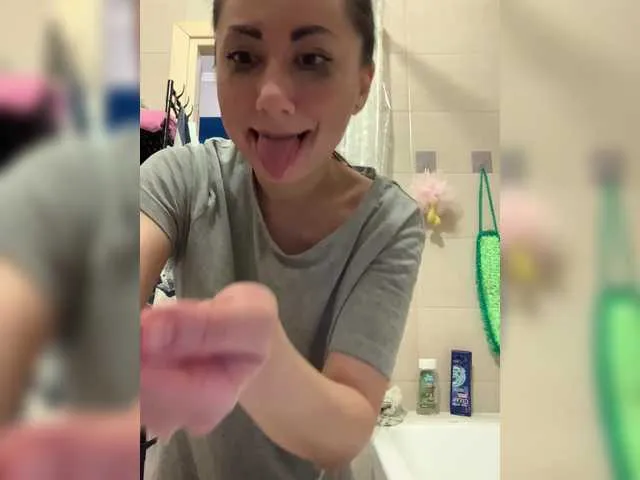 kitana-mk1 – webcam model profile photo Image 14