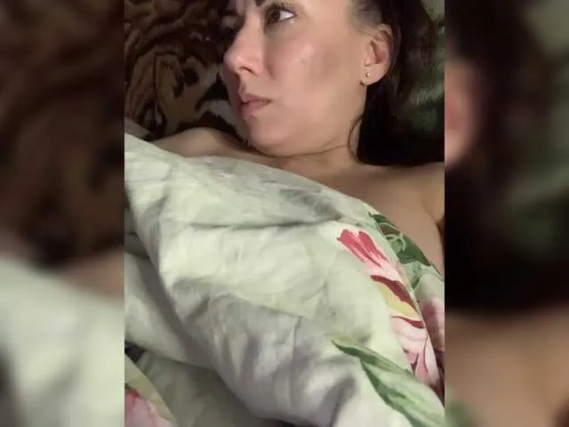 kitana-mk1 – webcam model profile photo Image 15