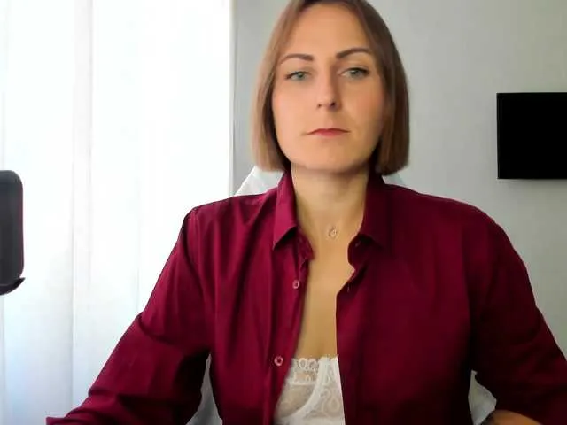 LallyRose – webcam model profile photo Image 17