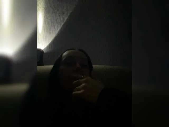 CatalinaDalessio – webcam model profile photo Image 14