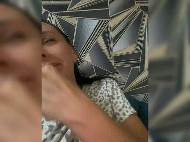 CatalinaDalessio – webcam model profile photo Image 4