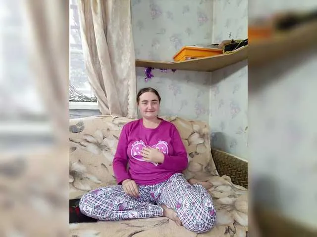 PollyElfi – webcam model profile photo Image 4