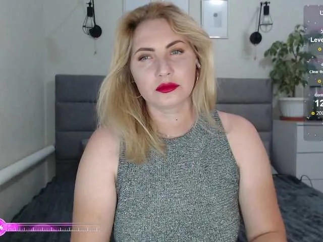 ladomirra1 – webcam model profile photo