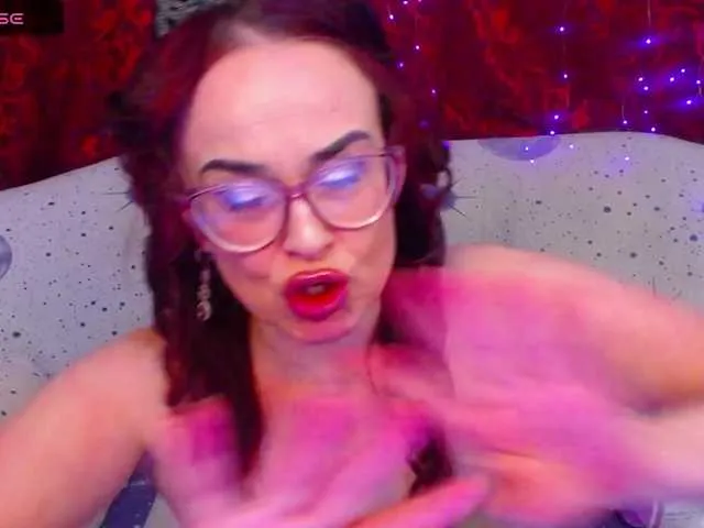 Dolce – webcam model profile photo Image 14