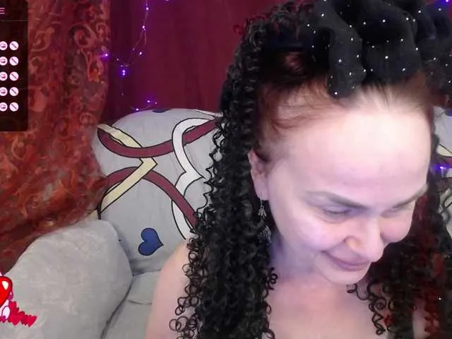 Dolce – webcam model profile photo Image 2