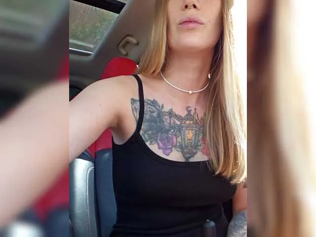 ElizabethChantal – webcam model profile photo Image 11