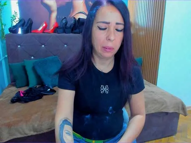 Men-esthe-Live – webcam model profile photo Image 11