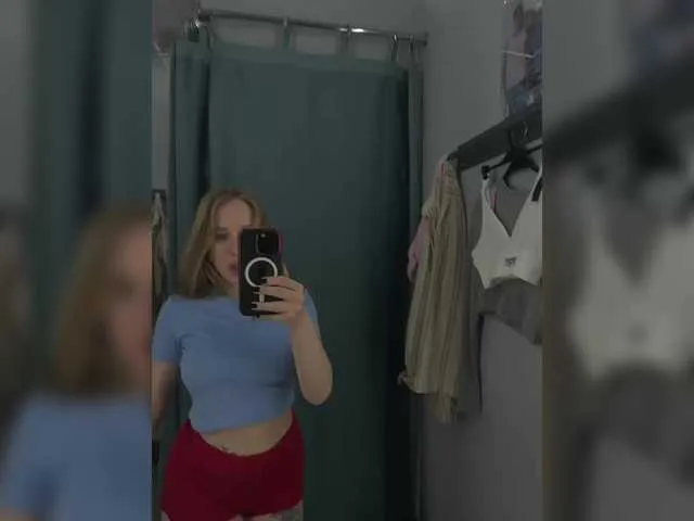 3hotandyoung3 – webcam model profile photo Image 15