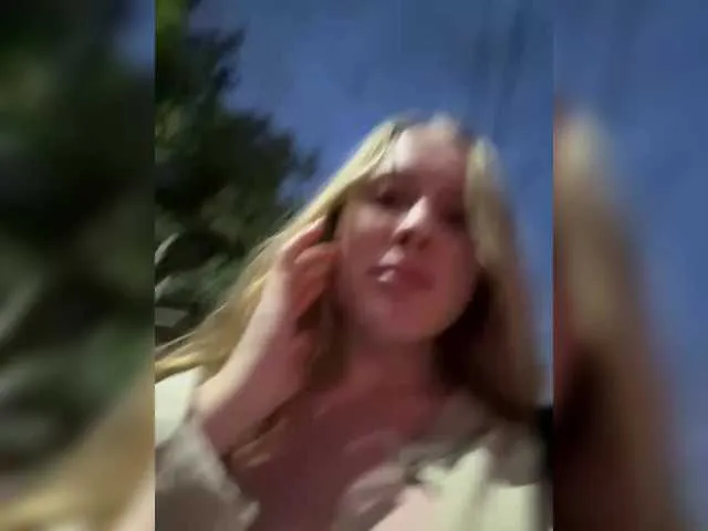 3hotandyoung3 – webcam model profile photo Image 18