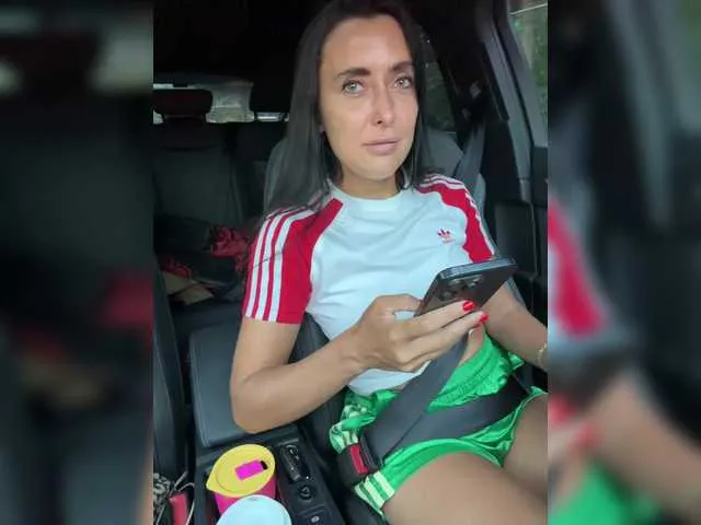 SonY_CaM – webcam model profile photo Image 5