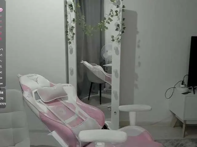 EsmeBrowm – webcam model profile photo Image 10