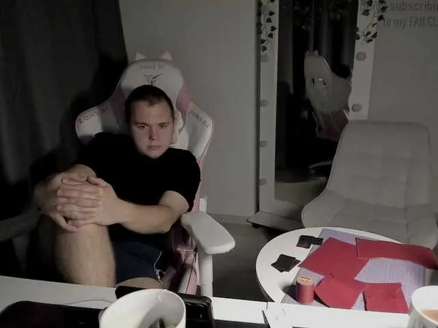 EsmeBrowm – webcam model profile photo Image 16