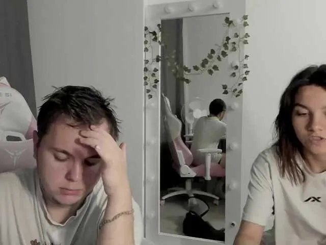 EsmeBrowm – webcam model profile photo Image 9