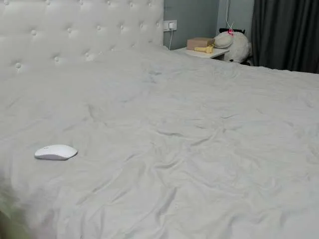 CatalinaDalessio – webcam model profile photo Image 16