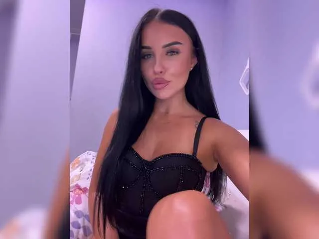 Divina_X_ – webcam model profile photo Image 11