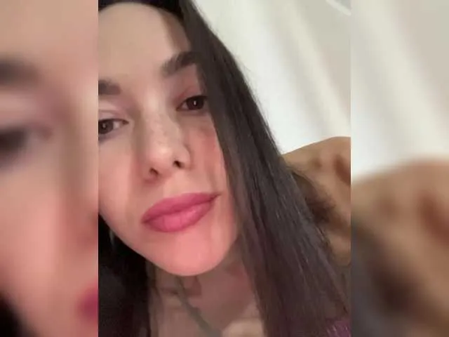 Liza_risky – webcam model profile photo Image 6