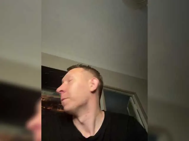 AlisonColemans – webcam model profile photo Image 4