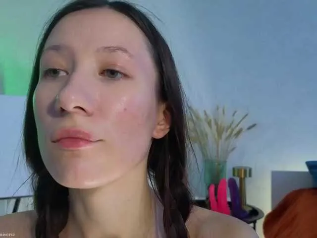 AishaHart – webcam model profile photo Image 7