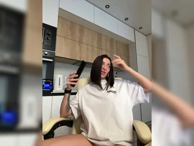 CatalinaDalessio – webcam model profile photo Image 16