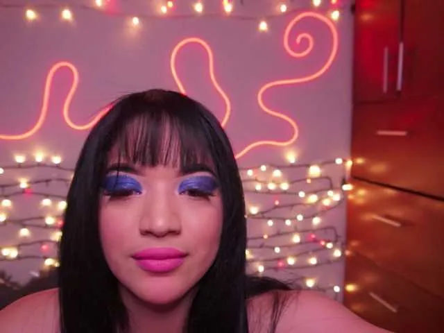 LeyahSummer – webcam model profile photo Image 17