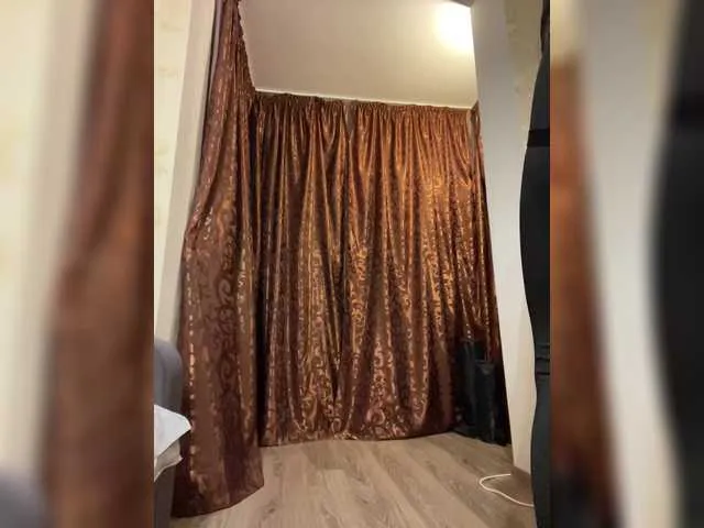 PaulinaGiovanni – webcam model profile photo Image 5