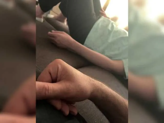 IvyHarpers – webcam model profile photo Image 2