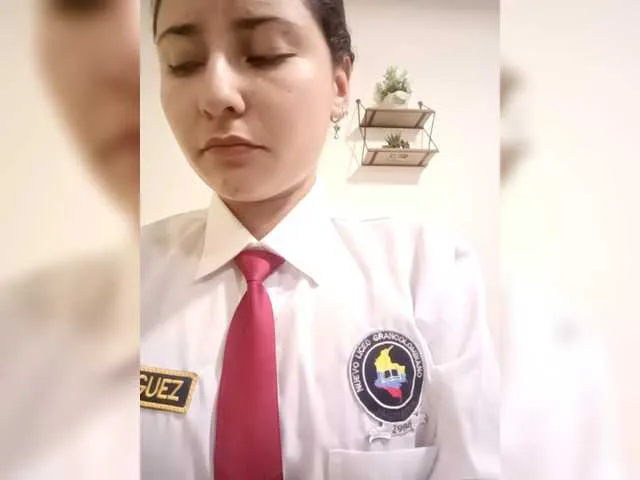 Belle___ – webcam model profile photo Image 16