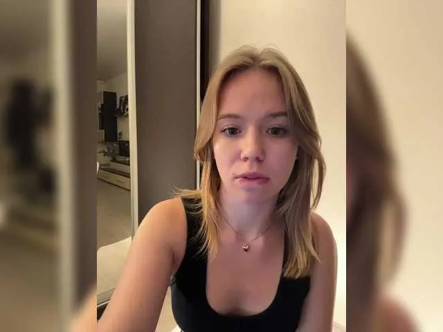 PrincessMcCormick – webcam model profile photo Image 13