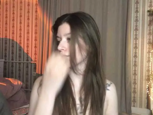 Marina-monroe – webcam model profile photo