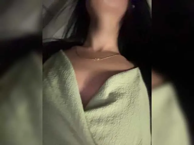 PollyElfi – webcam model profile photo Image 8