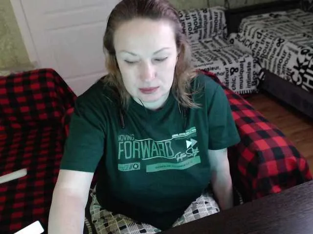 Dolce – webcam model profile photo Image 18